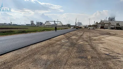 The road leading to the Nitrogen fertilizer plant